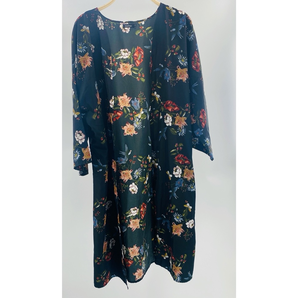 Boohoo Black Floral Kimono w/ Belt Long Sleeve - Picture 3 of 9